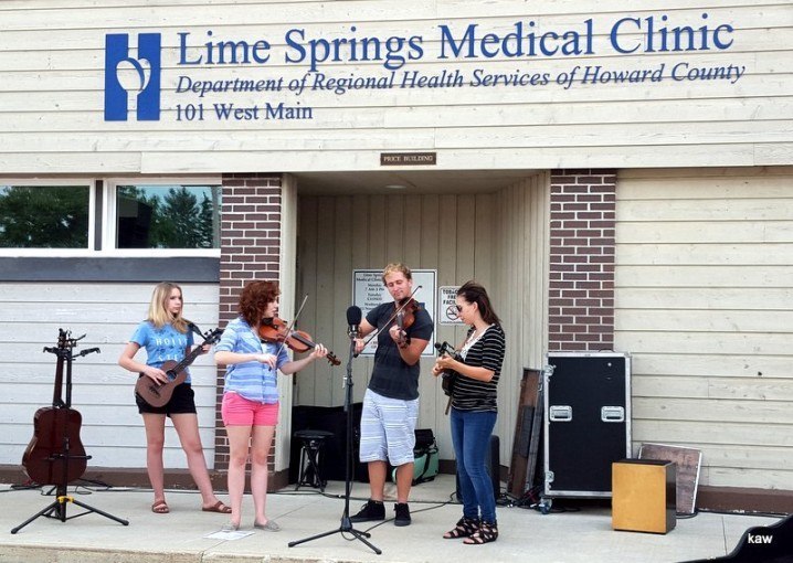 Photo of CrossStrung's Iowa visit to Lime Springs