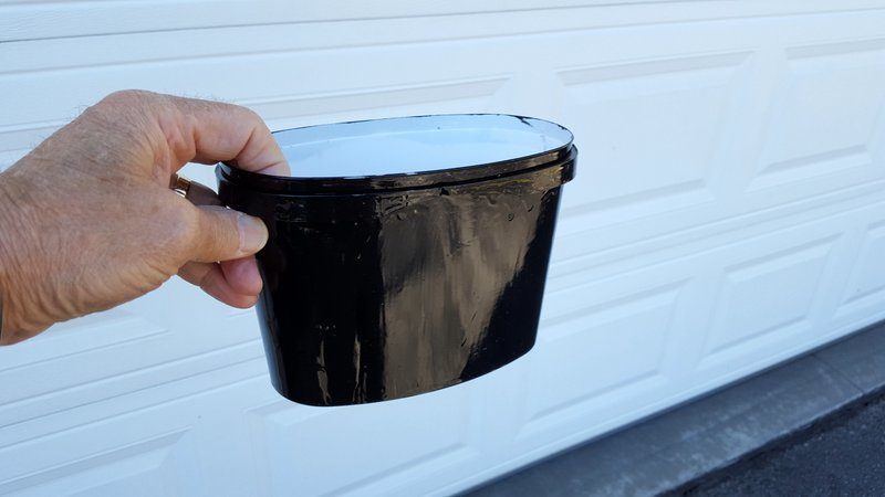 Photo of waste bucket for car.