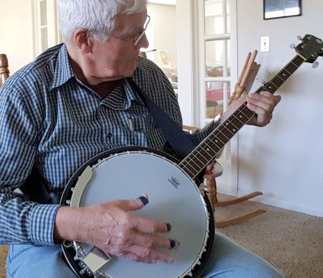 Keith and his banjo.