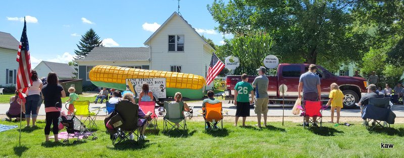 Photo of big ear of corn in the Sweet Corn Days parade 2016