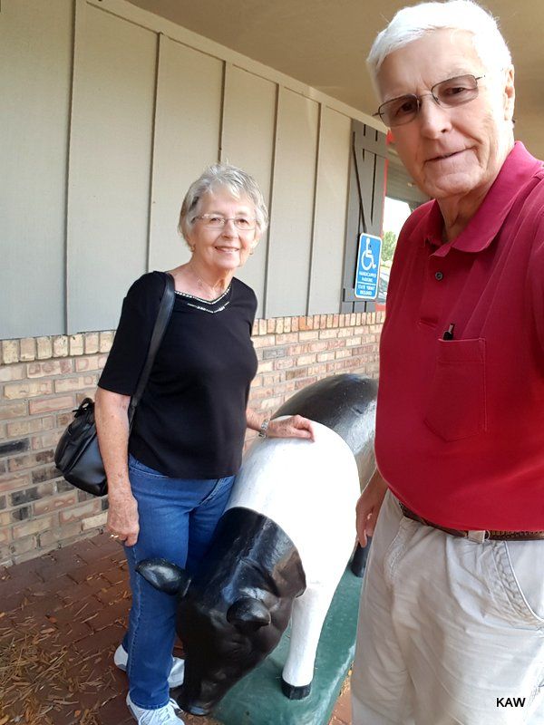 Photo of Pat and Keith at Machine Shed Restaurant on a super-busy Friday.